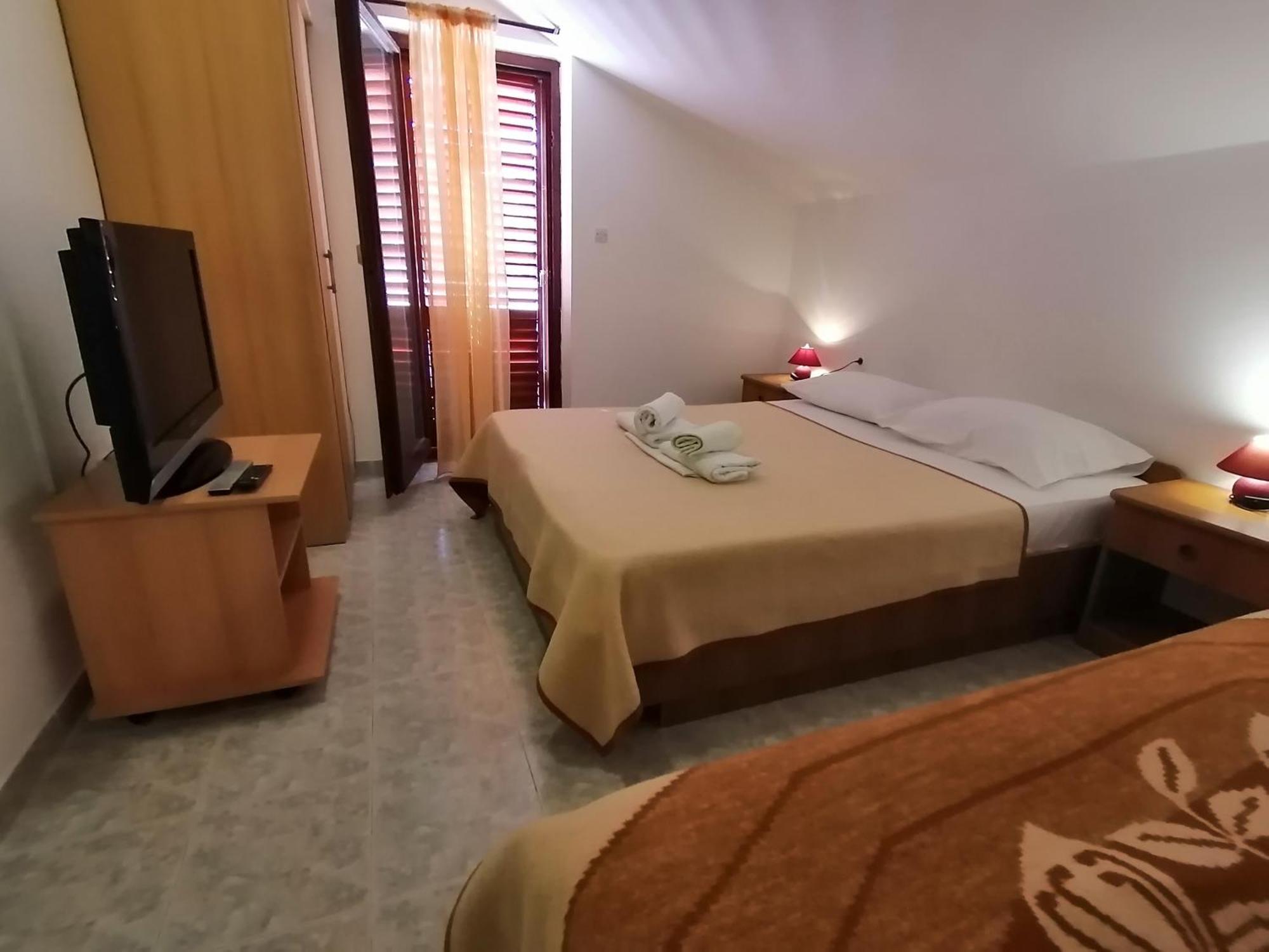 Mirjana F Apartaments Baška Oda fotoğraf