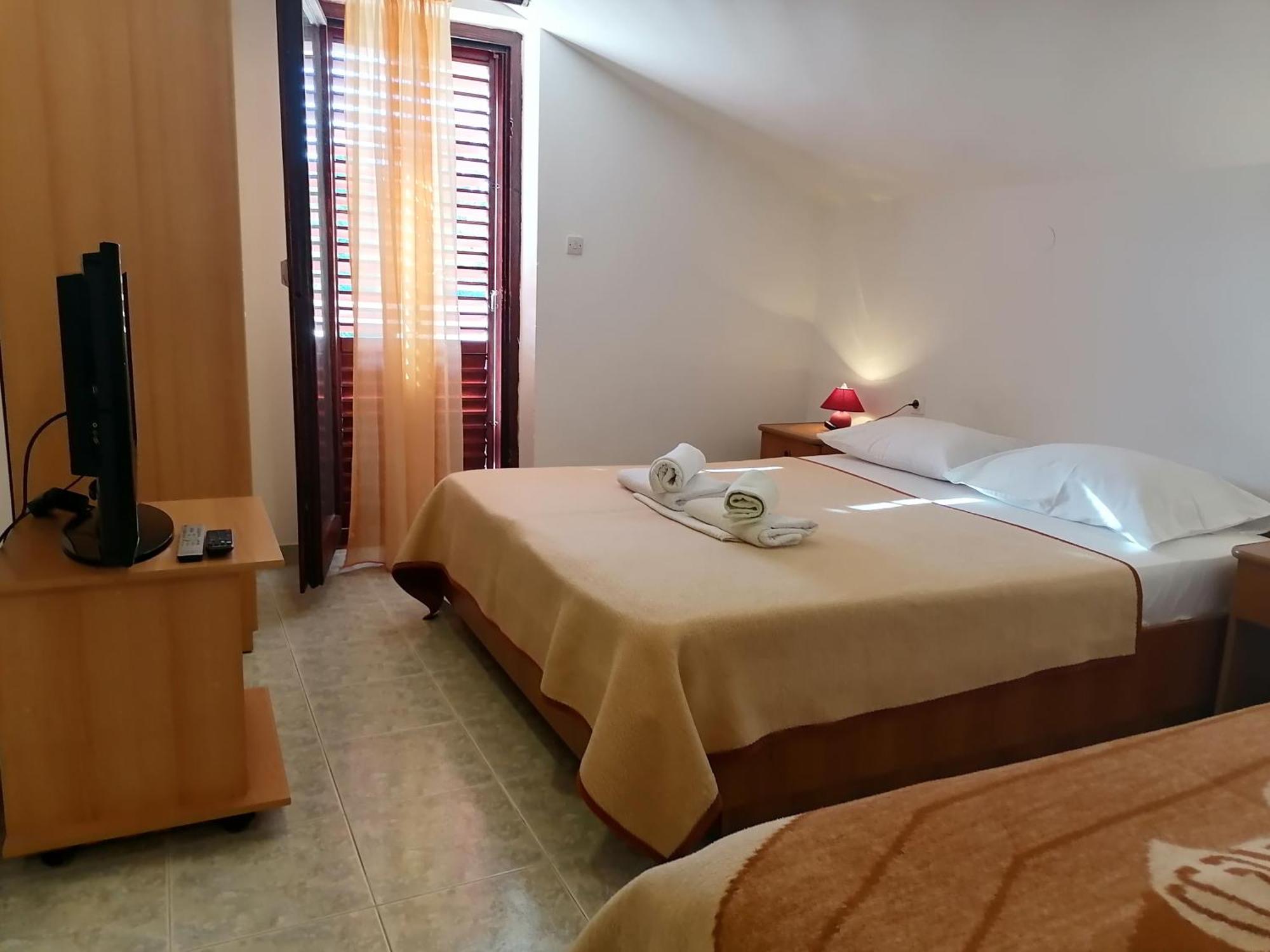 Mirjana F Apartaments Baška Oda fotoğraf